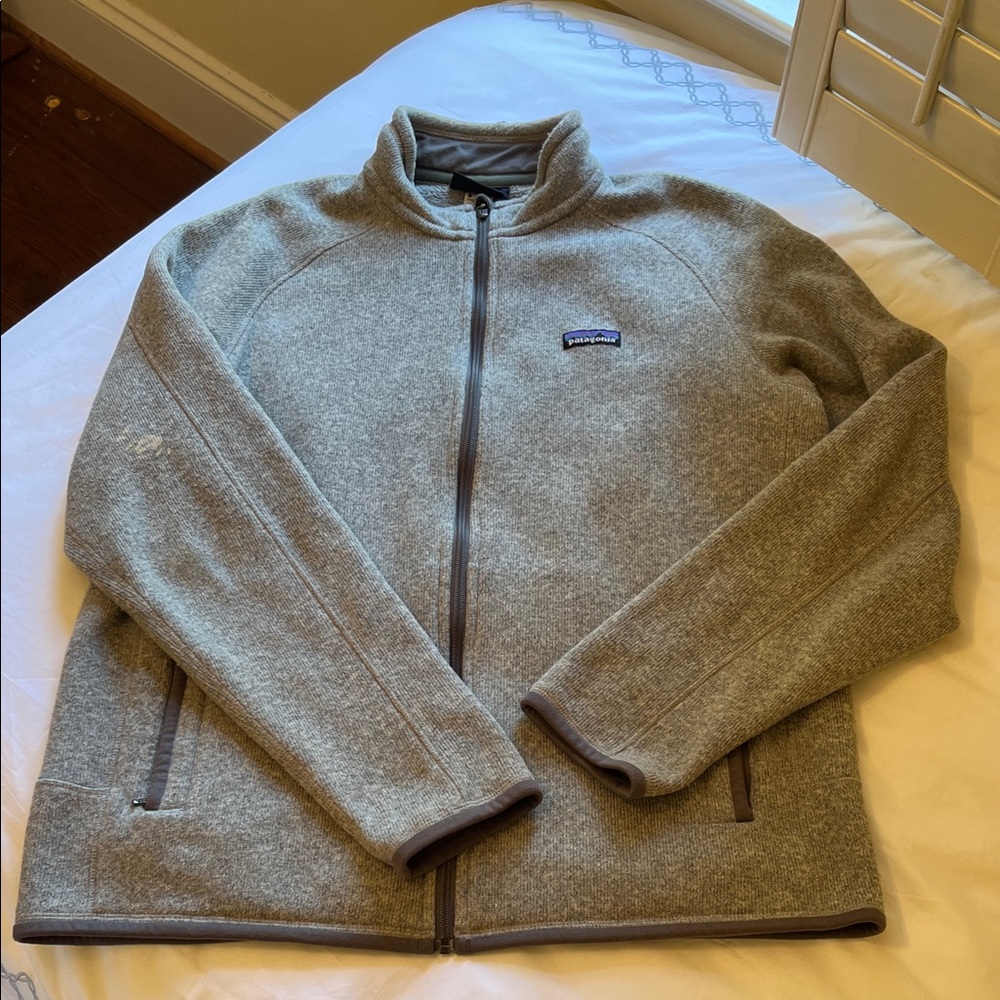 Men’s Grey Zip Front Patagonia Sweater Jacket Size L